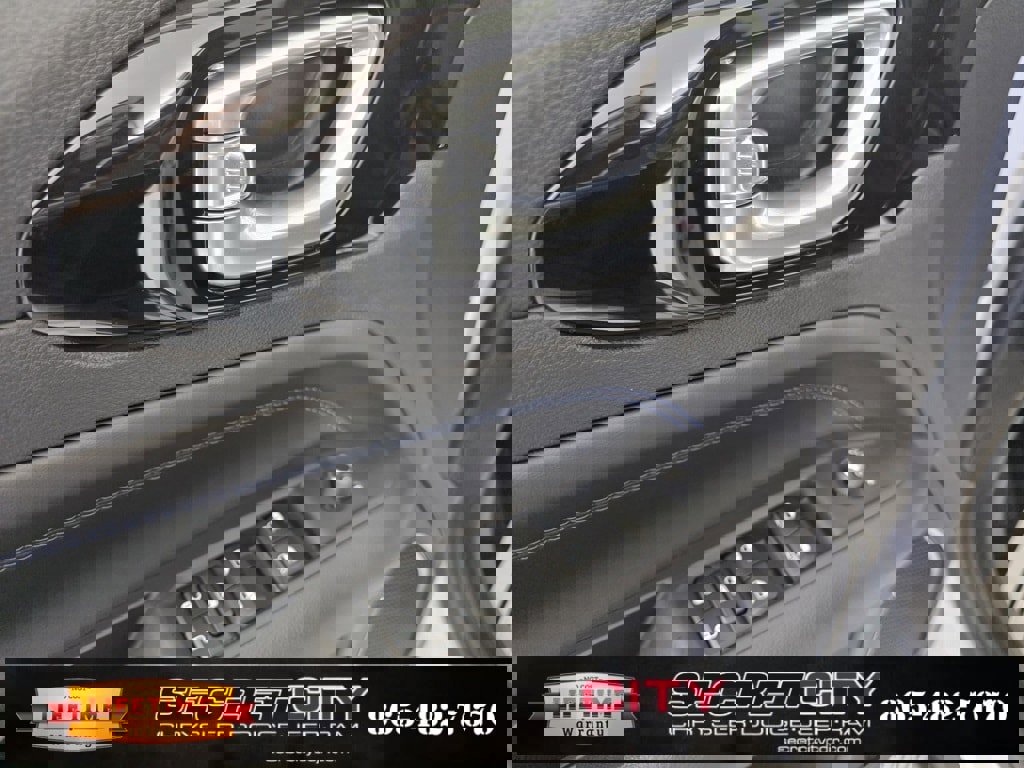 New 2026 Jeep Compass Latitude image 12