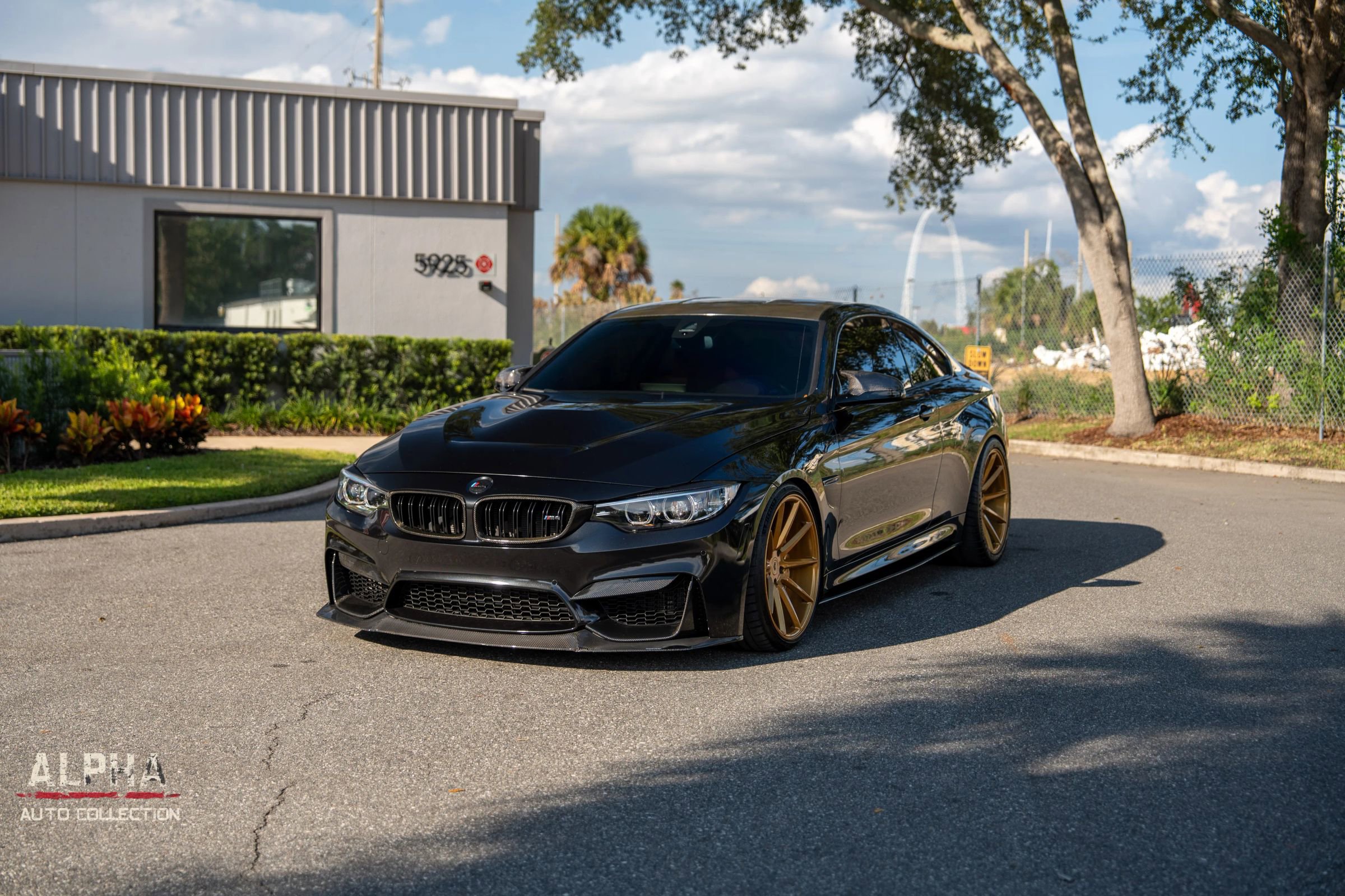 Used 2020 BMW M4 Coupe w/ Competition Package image 4