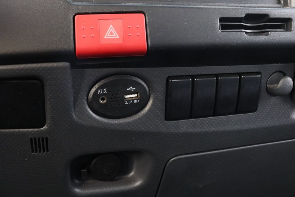 Used 2023 Chevrolet Low Cab Forward 5500XD image 19