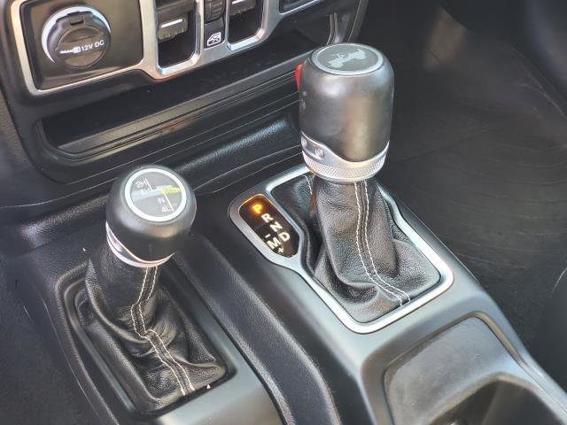 Used 2021 Jeep Wrangler Unlimited Sahara w/ LED Lighting Group AWD/4WD image 16