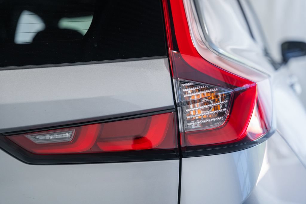 Used 2024 Honda CR-V Sport Touring image 6