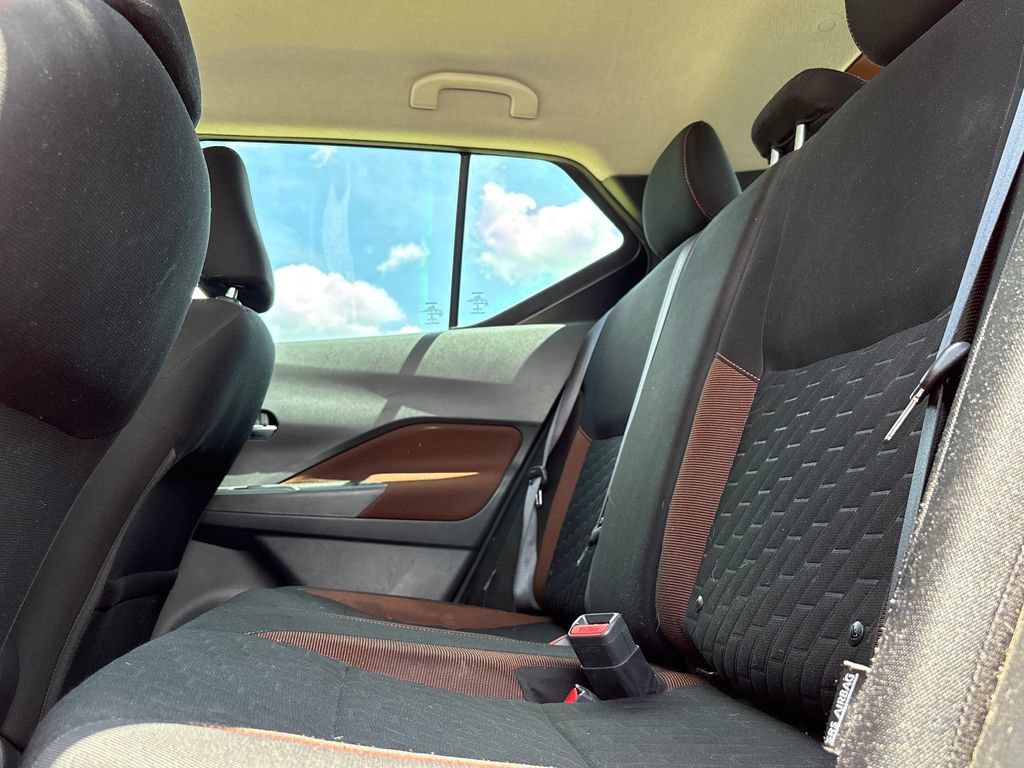 Used 2021 Nissan Kicks SR FWD image 16