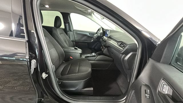 Used 2025 Ford Escape Active FWD image 30