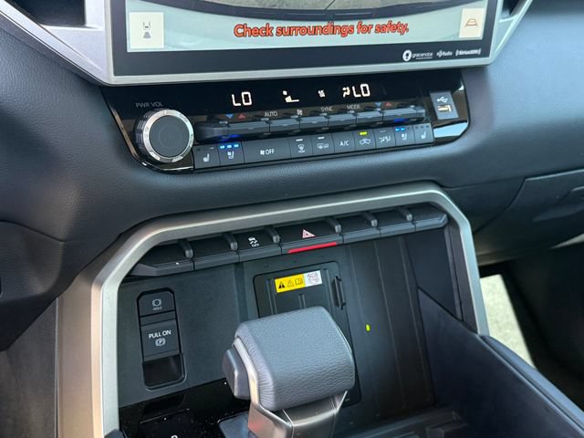 Used 2023 Toyota Tundra Limited w/ Power Package RWD image 19