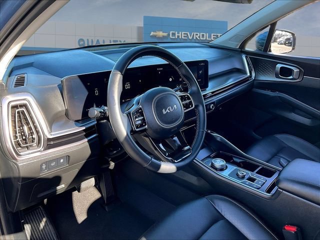 Used 2025 Kia Sorento EX w/ EX Panoramic Sunroof Package FWD image 19