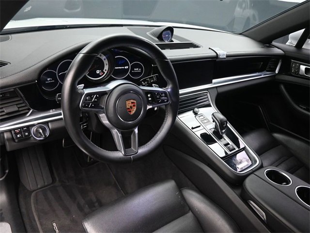 Used 2018 Porsche Panamera 4S image 19