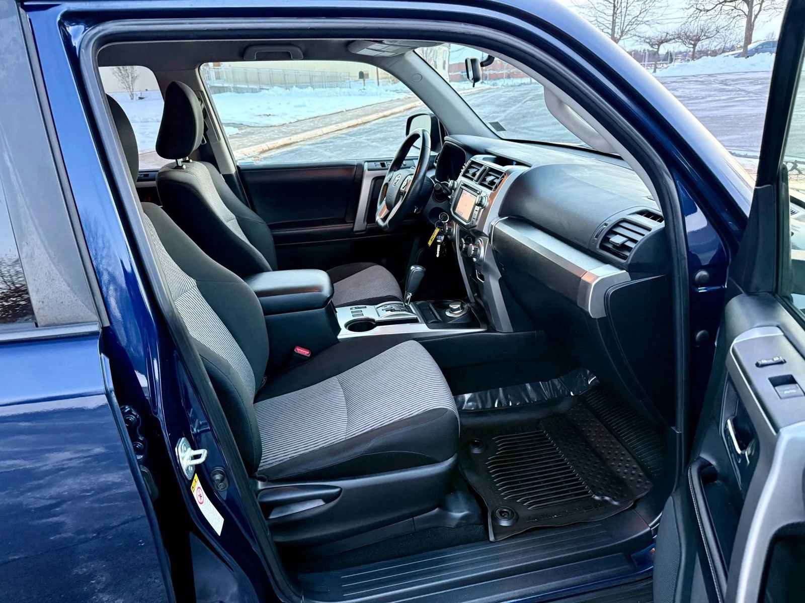 Used 2016 Toyota 4Runner SR5 image 15