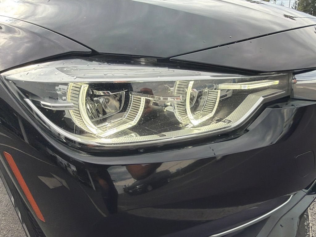 Used 2018 BMW 330i xDrive Sedan AWD/4WD image 21
