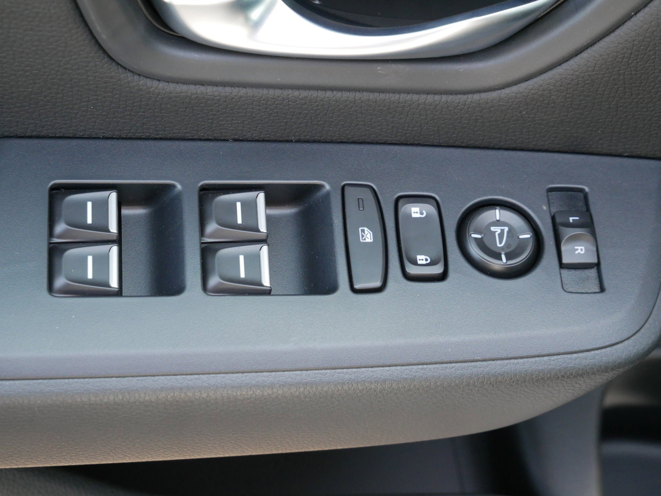 New 2026 Honda Pilot Sport image 13