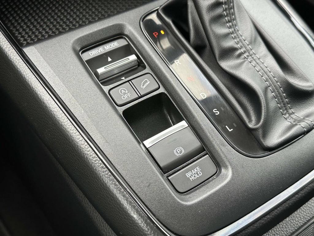 Certified 2025 Honda CR-V LX image 29