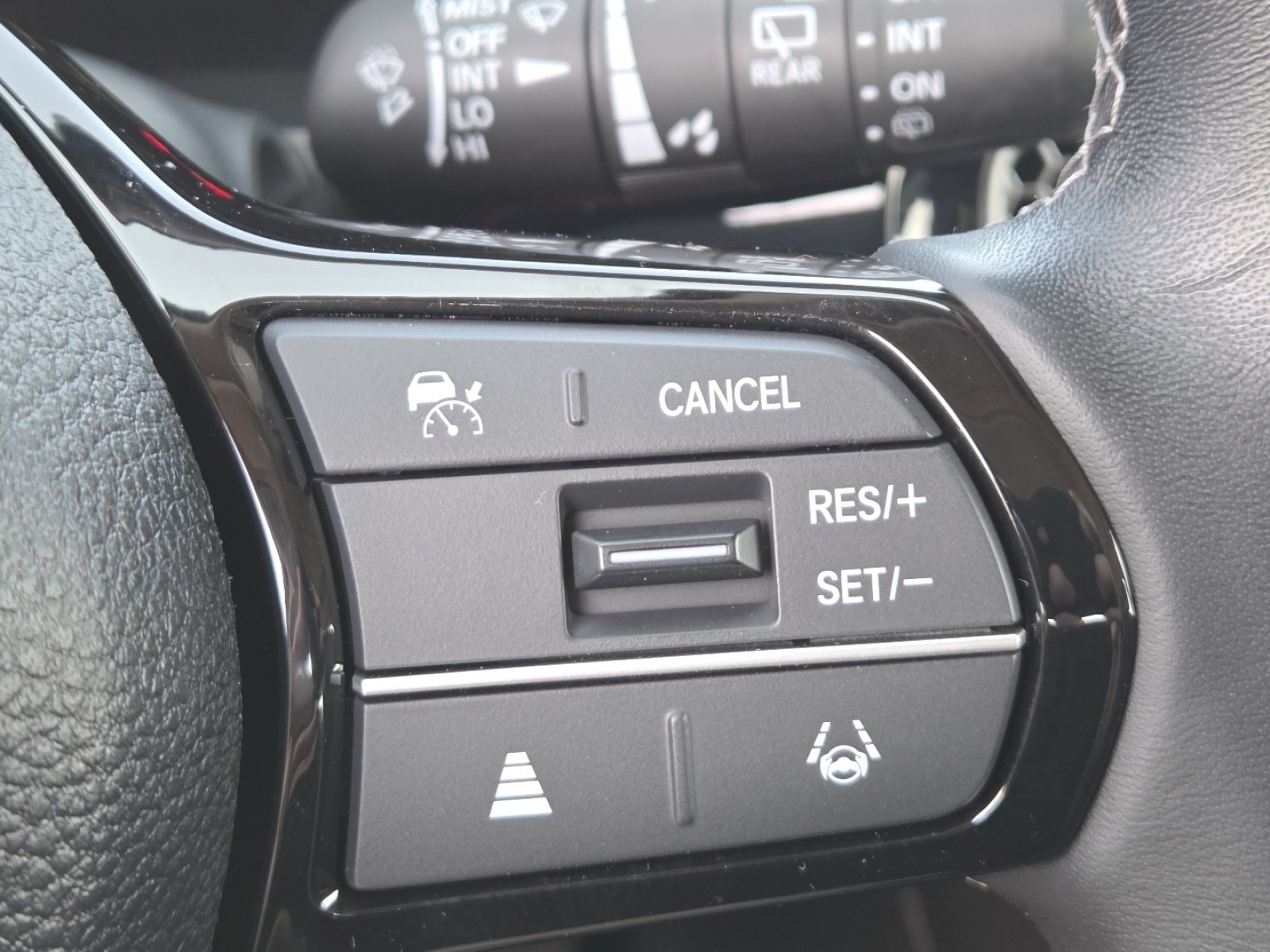 Used 2024 Honda Civic EX-L image 9