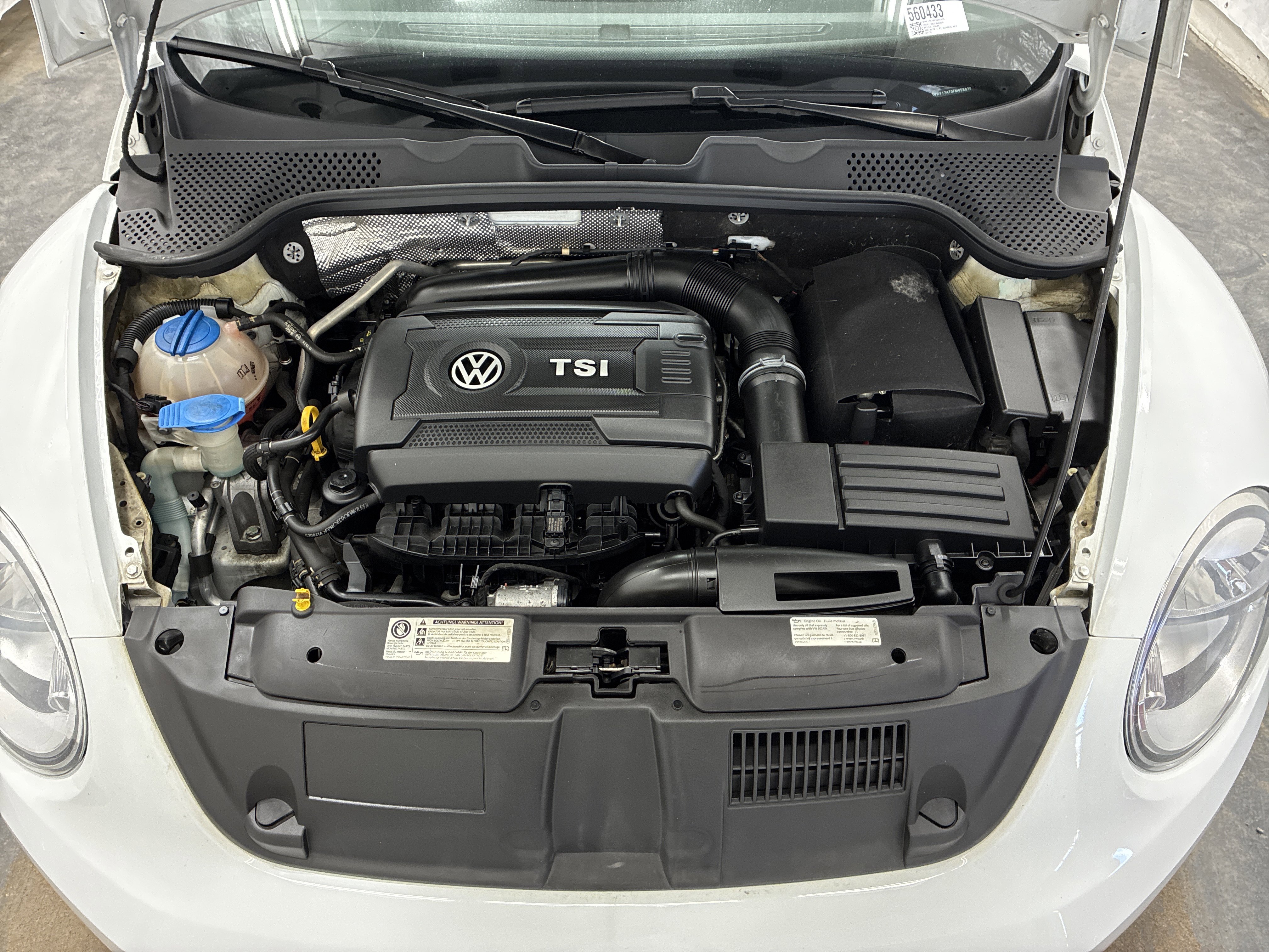 Used 2015 Volkswagen Beetle 1.8T Classic FWD image 6