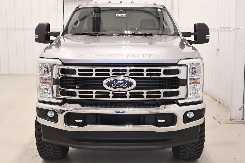 Certified 2023 Ford F350 XLT w/ 360-Degree Camera Package AWD/4WD image 5