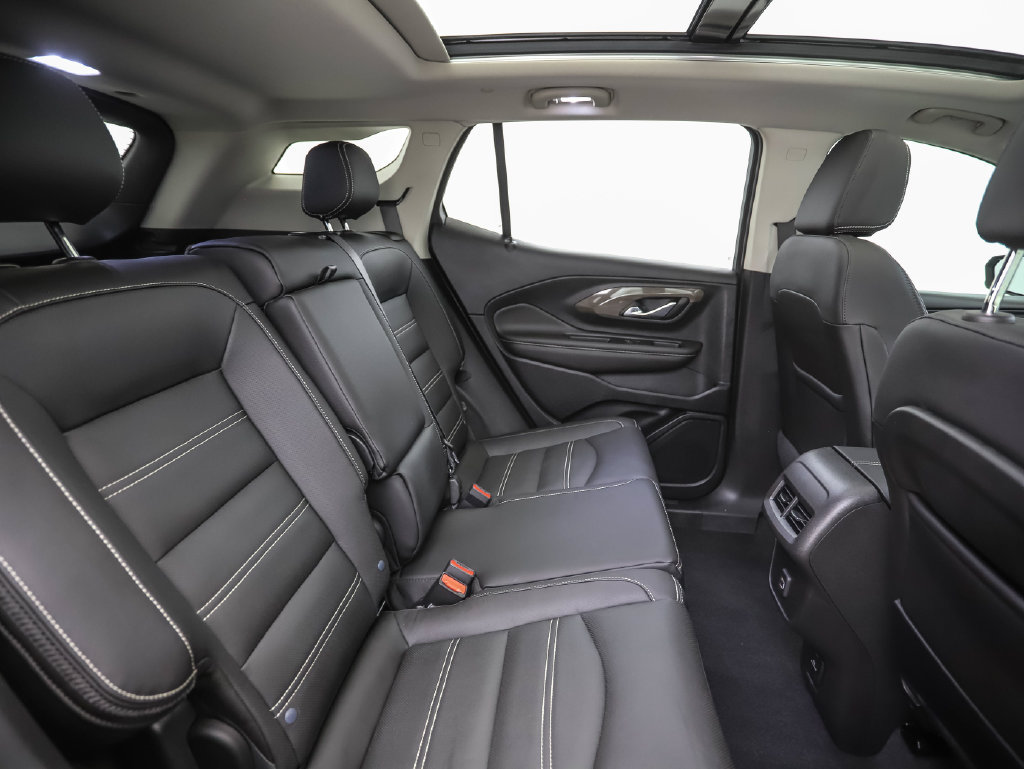 Used 2023 GMC Terrain Denali AWD/4WD image 27