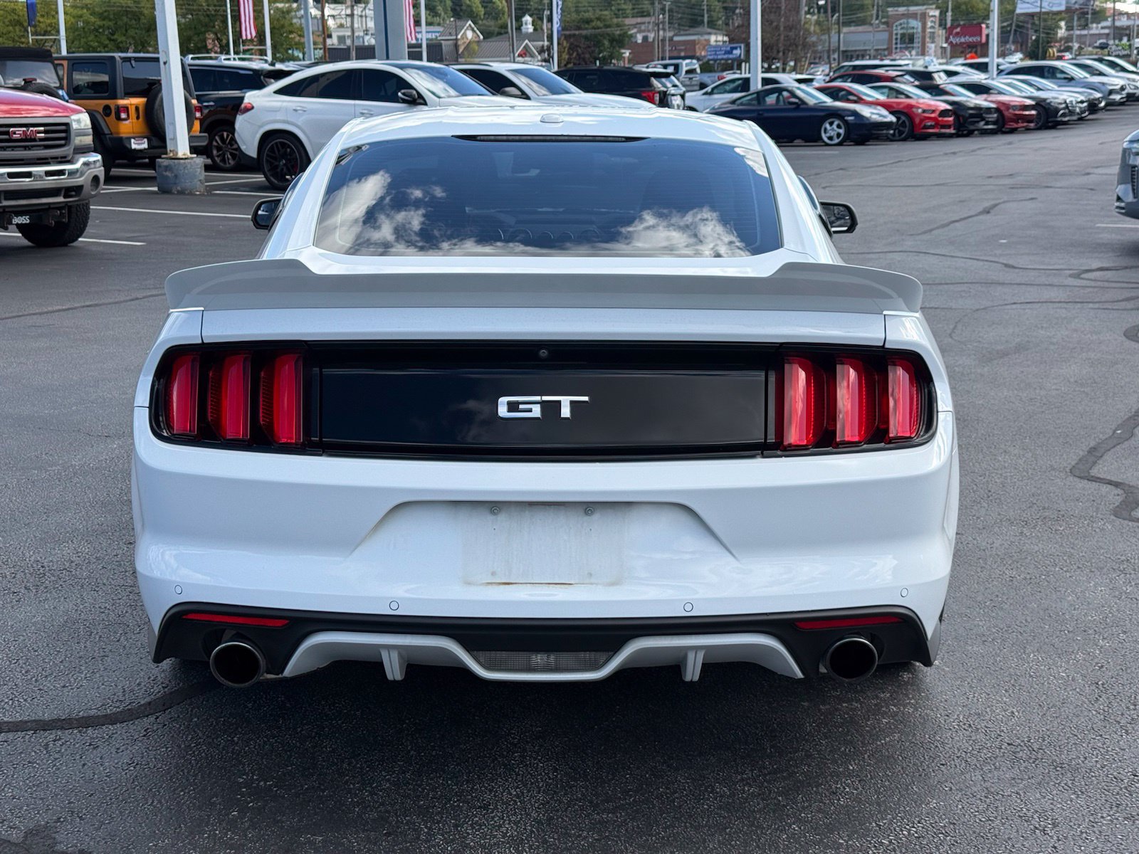 Used 2016 Ford Mustang GT Premium w/ GT Performance Package RWD image 5