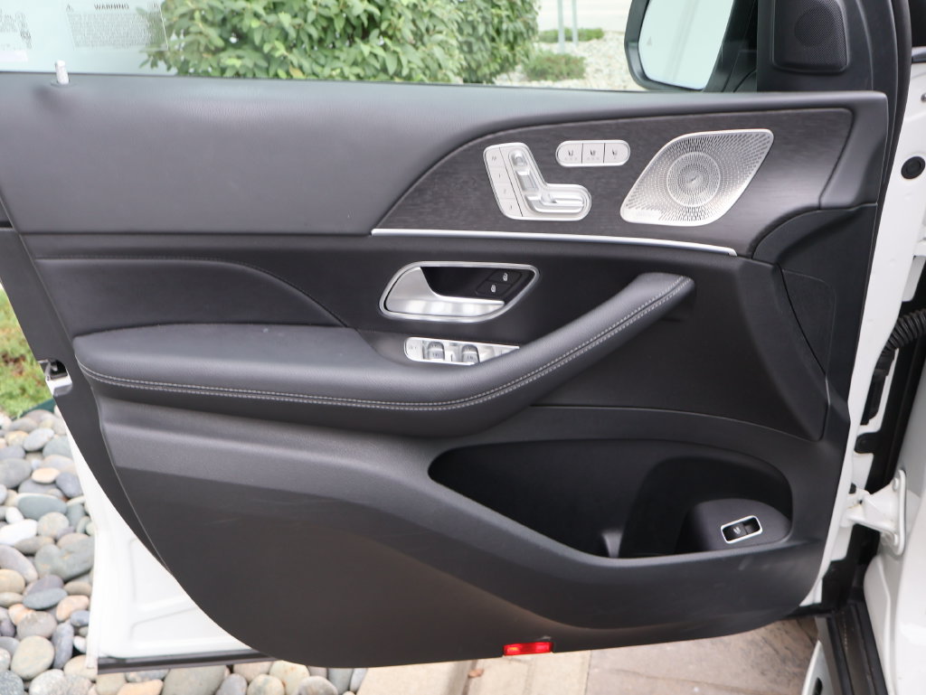 Certified 2024 Mercedes-Benz GLS 450 4MATIC image 19