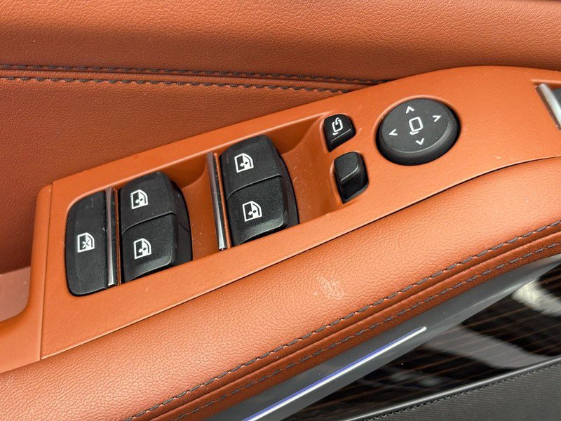 Used 2024 BMW X5 M60i image 16