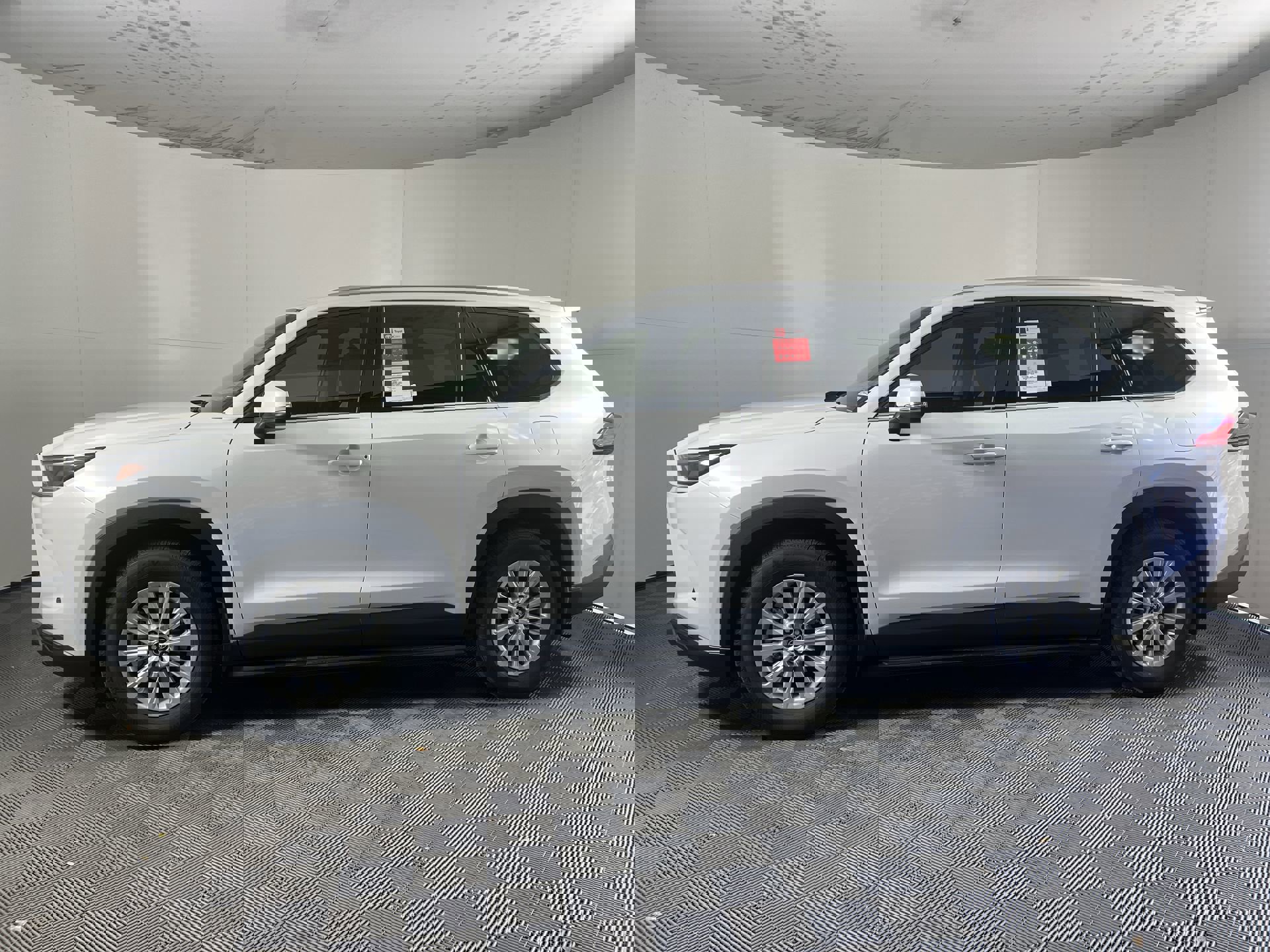 New 2024 Toyota Grand Highlander XLE image 9