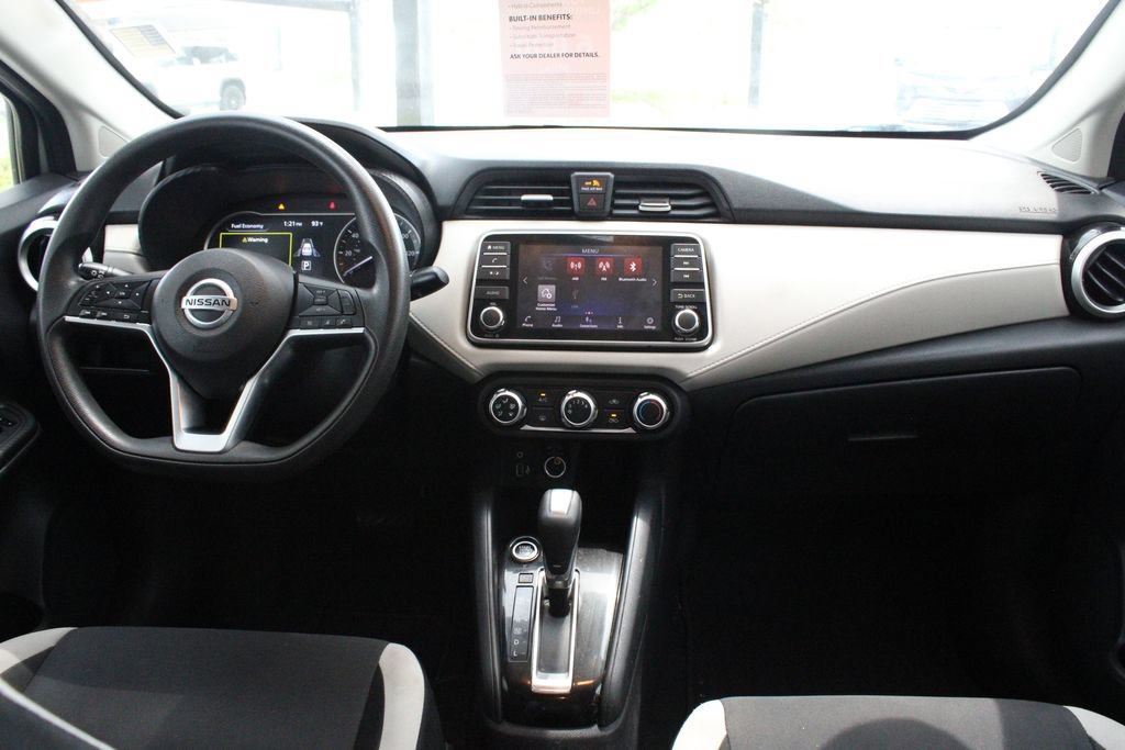 Used 2021 Nissan Versa SV FWD image 22