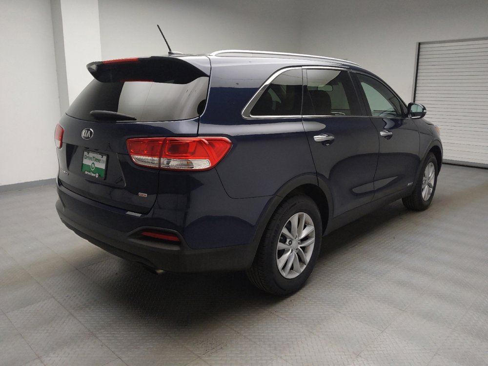 Used 2017 Kia Sorento AWD image 9