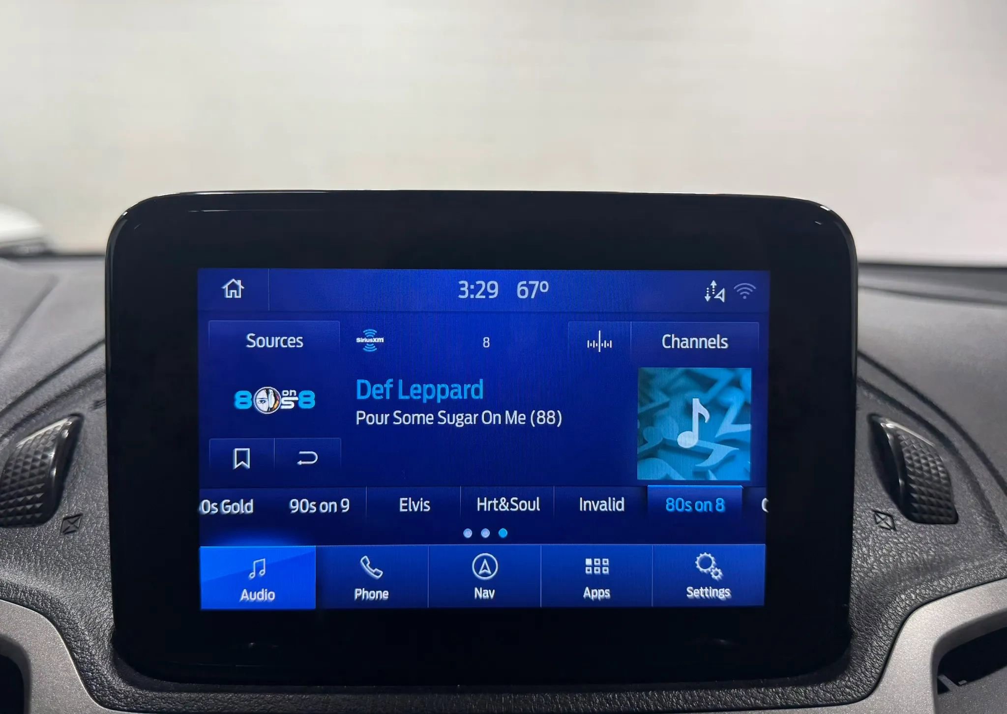 Used 2019 Ford Transit Connect XLT image 14