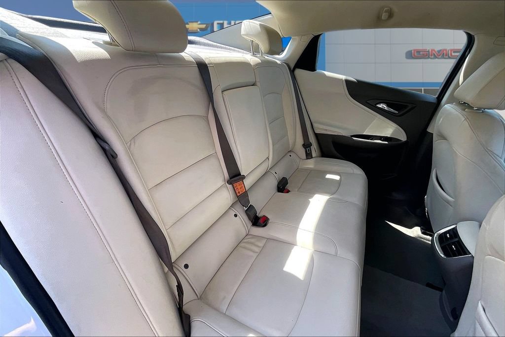 Used 2022 Chevrolet Malibu LT w/ Leather Package FWD image 25