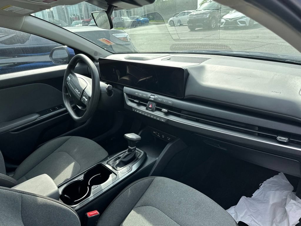Used 2025 Kia K4 FWD image 5