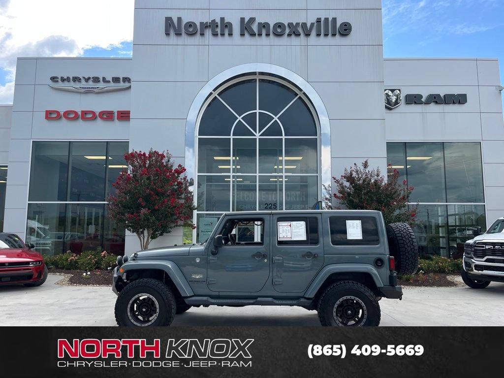 Used 2015 Jeep Wrangler Unlimited Sahara w/ Max Tow Package AWD/4WD image 2