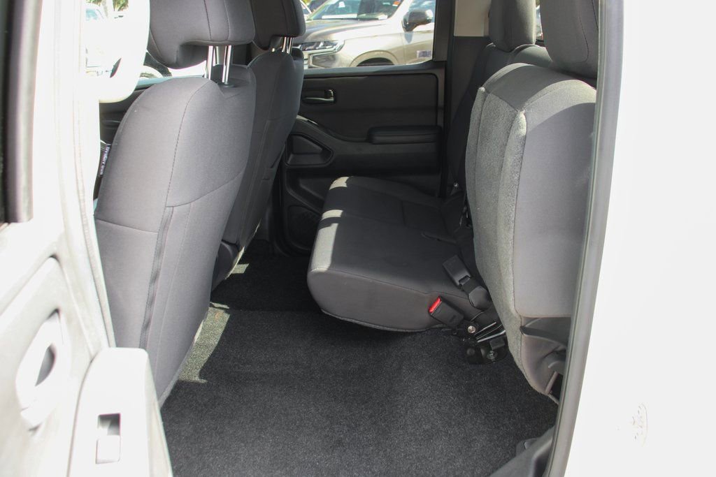 Used 2025 Nissan Frontier S w/ S Utility Package image 33