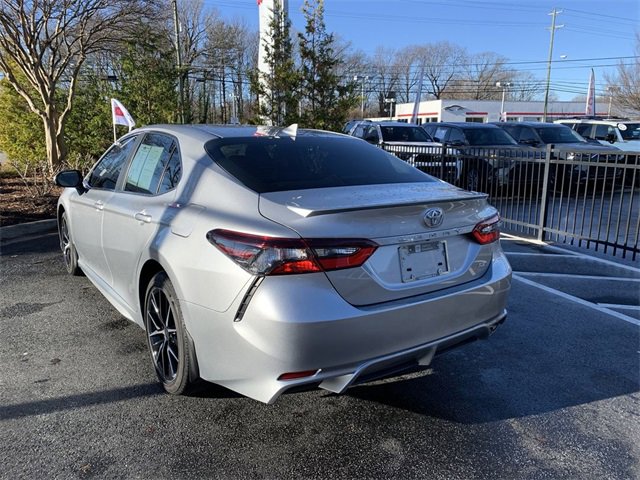 Used 2021 Toyota Camry SE image 6