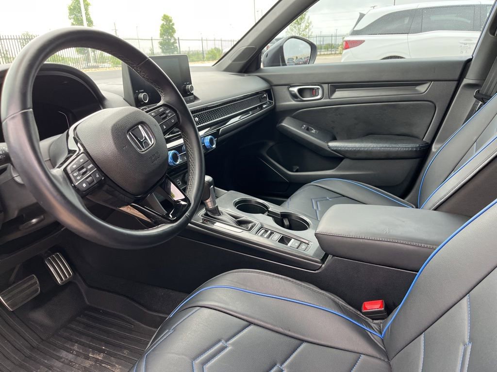 Used 2023 Honda Civic Sport image 5
