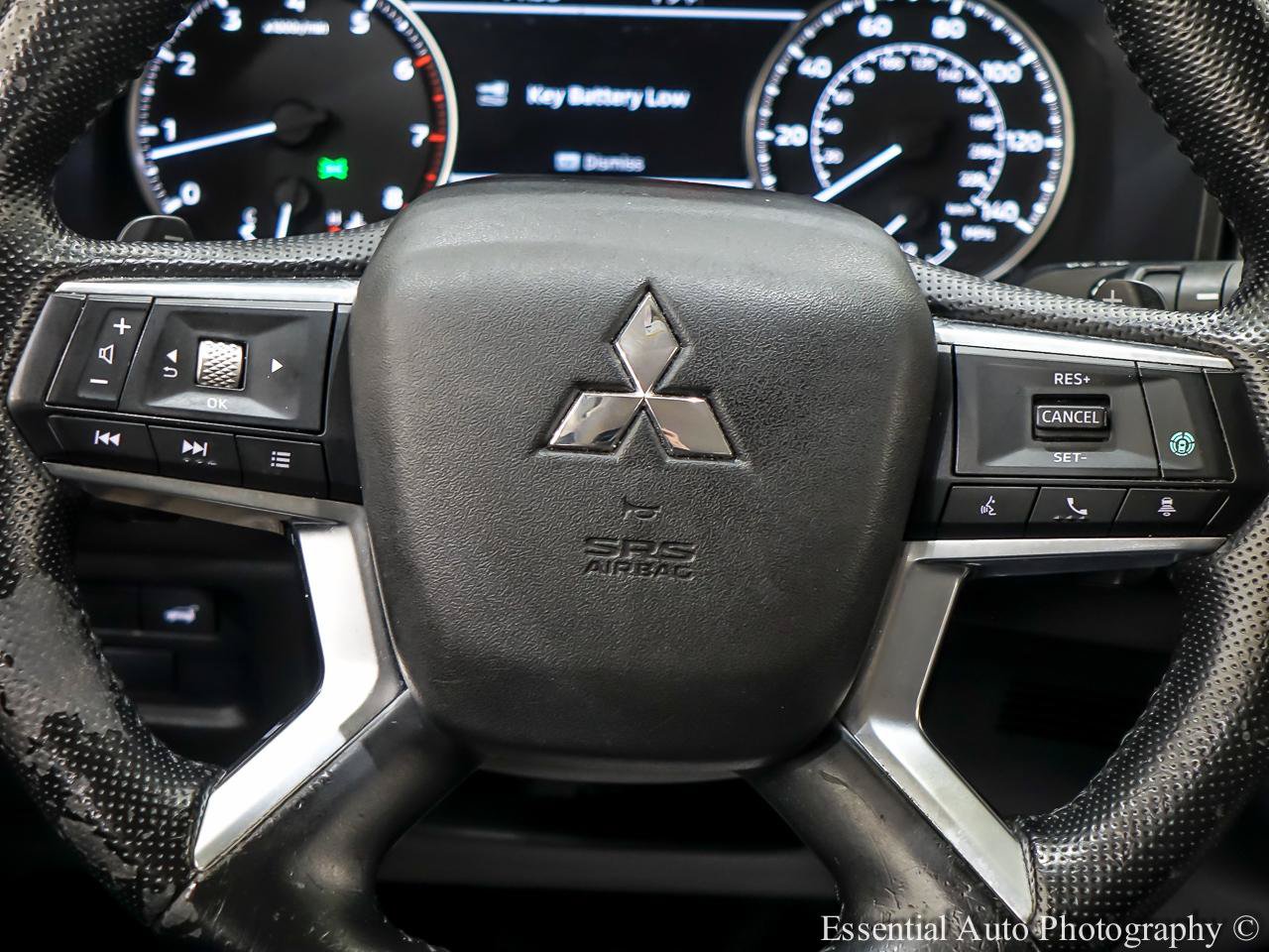 Used 2023 Mitsubishi Outlander SE FWD image 19