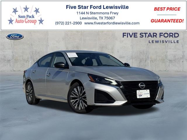 Used 2024 Nissan Altima 2.5 SV image 1