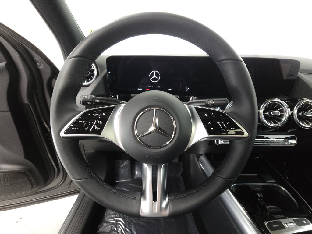 Certified 2026 Mercedes-Benz GLA 250 4MATIC image 11