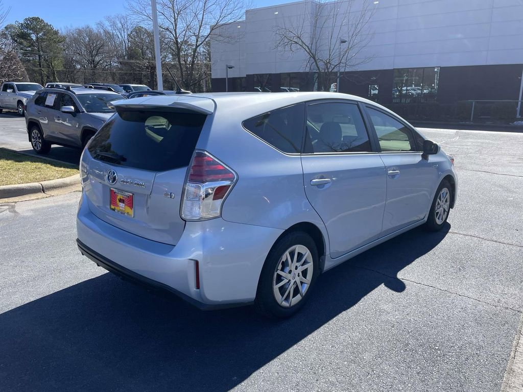 Used 2016 Toyota Prius V Four image 9