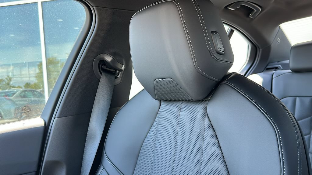 Used 2026 BMW 530i w/ M Sport Package RWD image 20