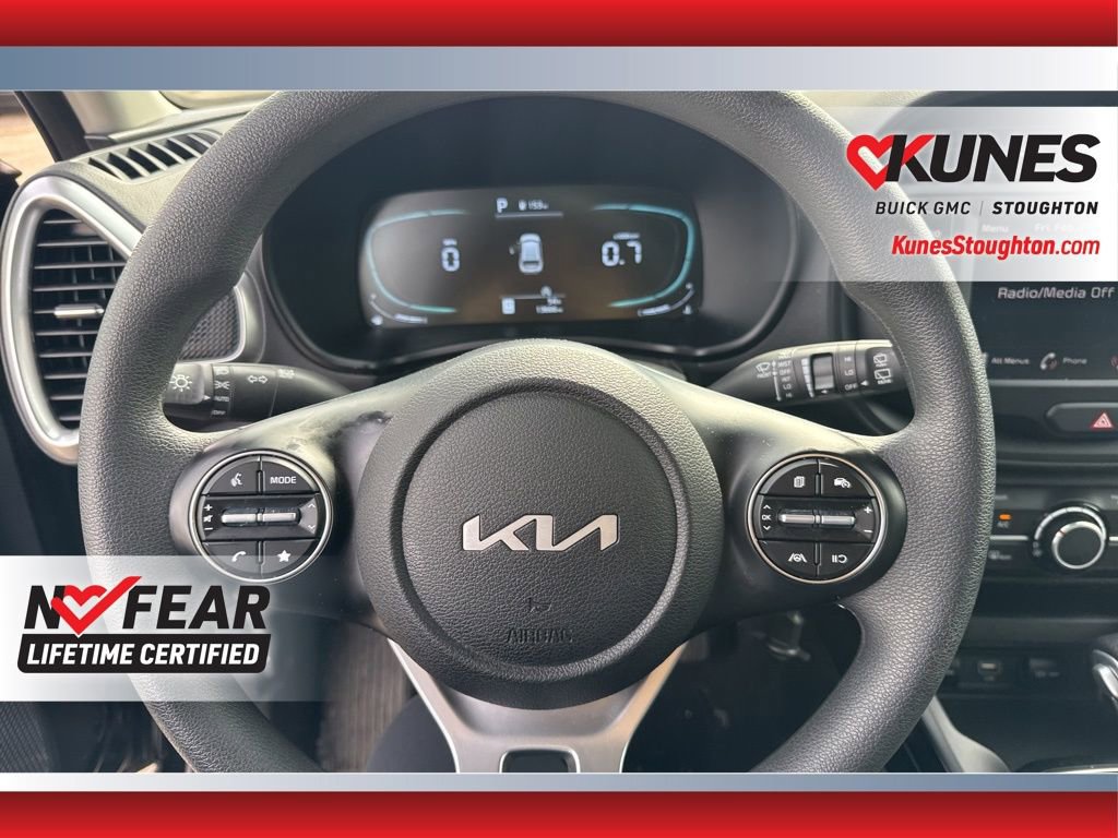 Used 2025 Kia Soul LX image 24