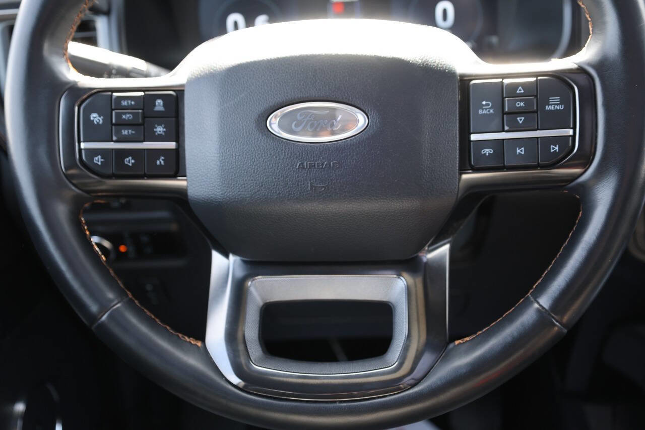 Used 2023 Ford Expedition Platinum image 19