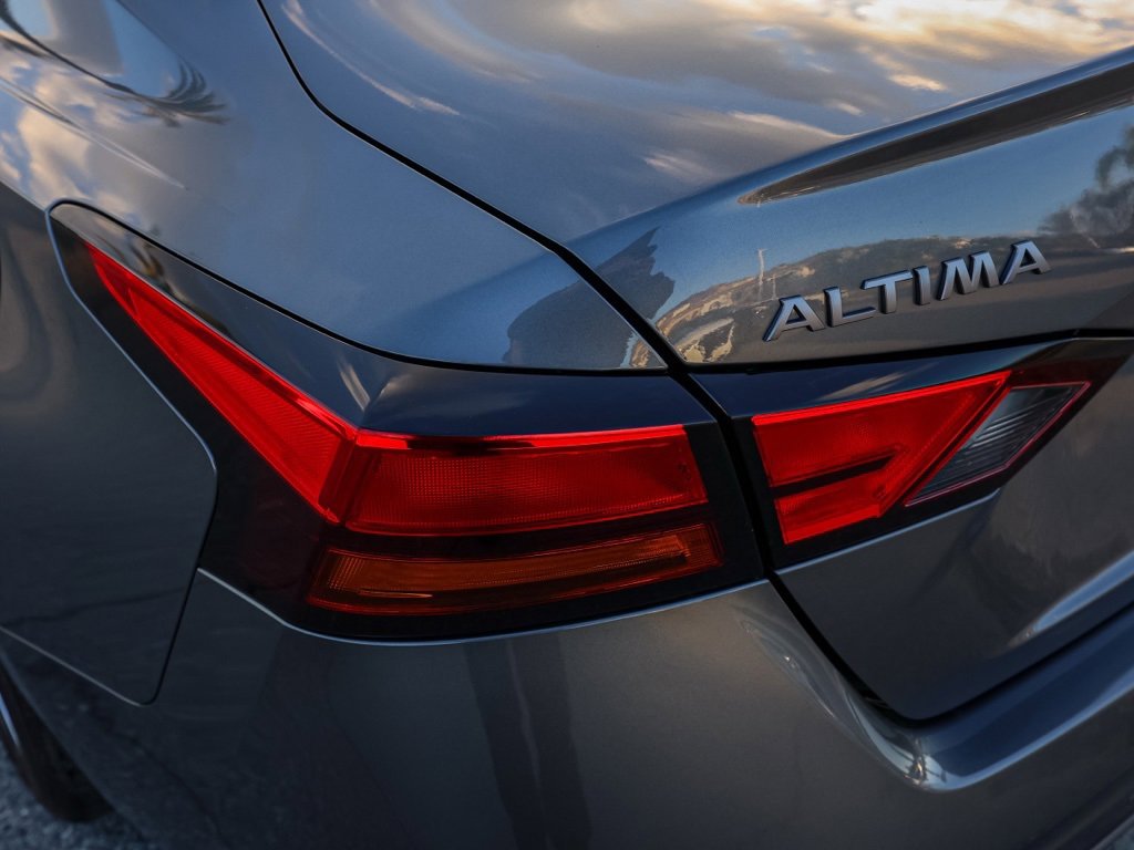 Used 2025 Nissan Altima 2.5 S image 7