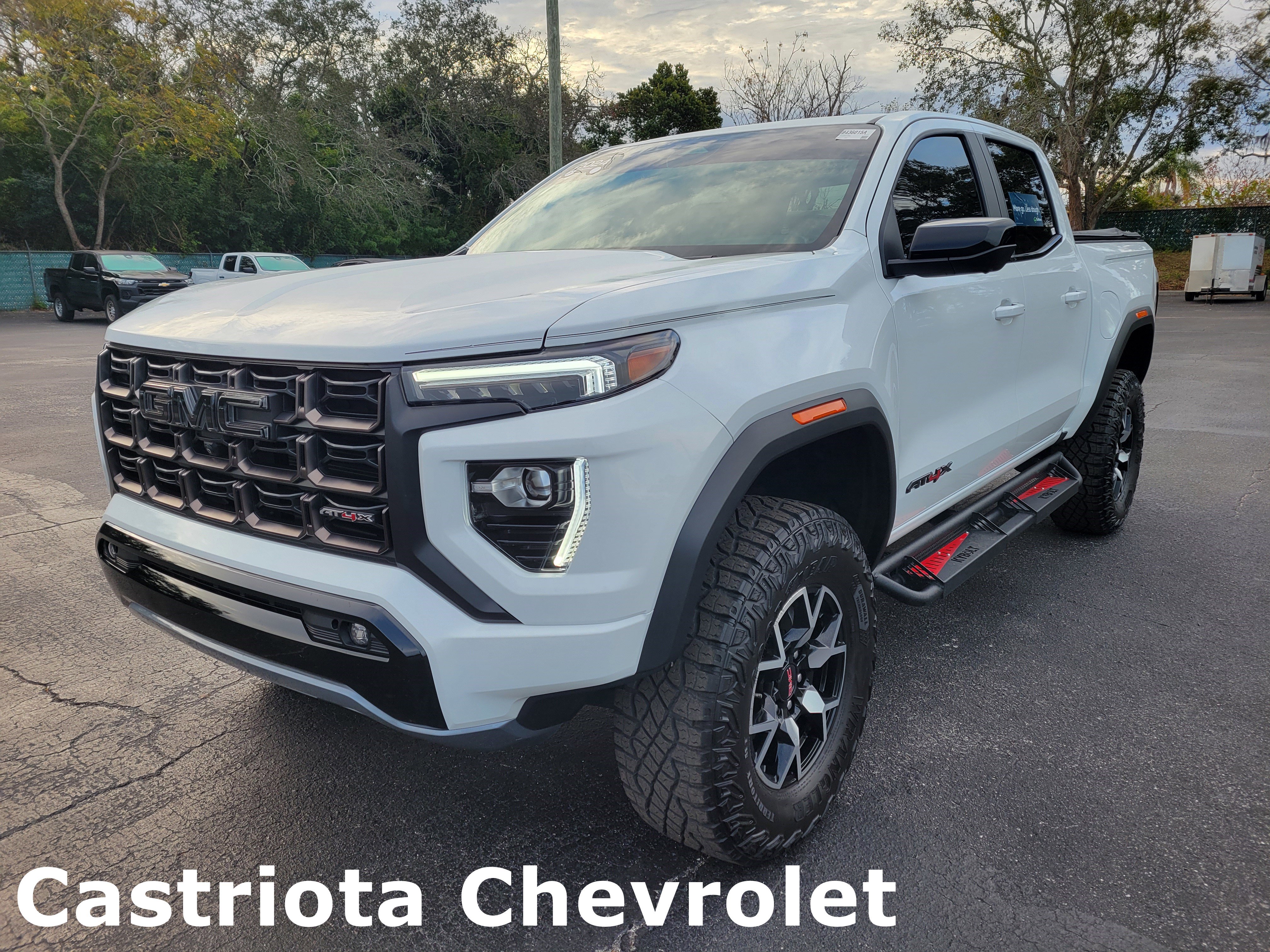 Certified 2024 GMC Canyon AT4X image 1