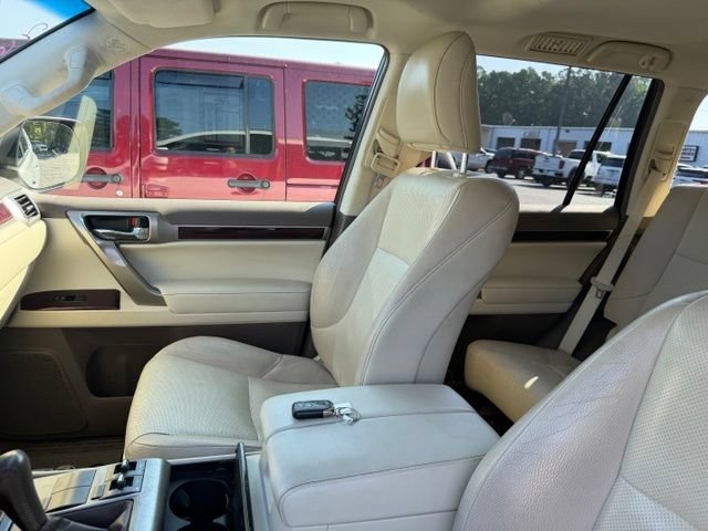 Used 2019 Lexus GX 460 Premium w/ Premium Package AWD/4WD image 12