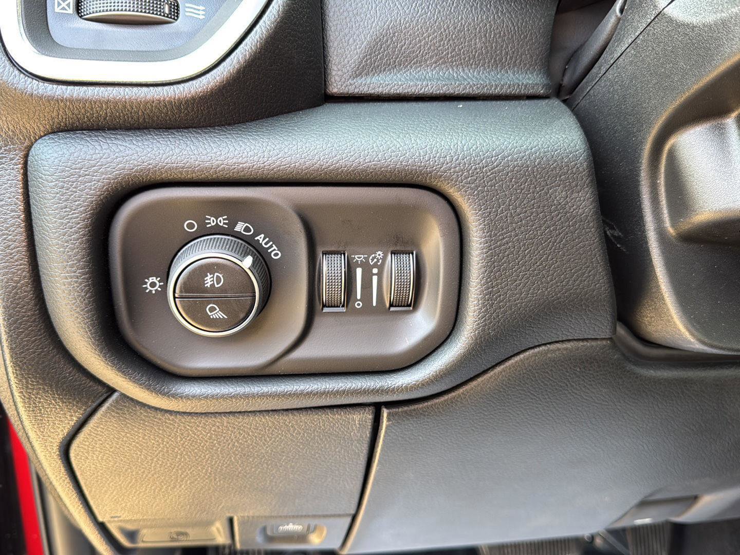 New 2026 RAM 2500 Laramie w/ Night Edition AWD/4WD image 14