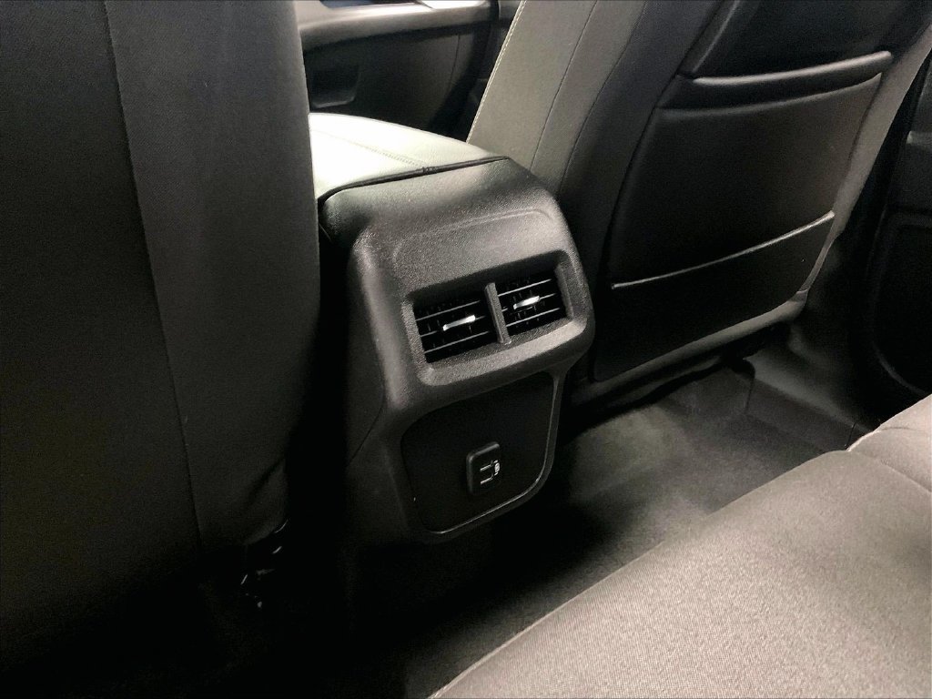 Used 2024 GMC Terrain SLE AWD/4WD image 28