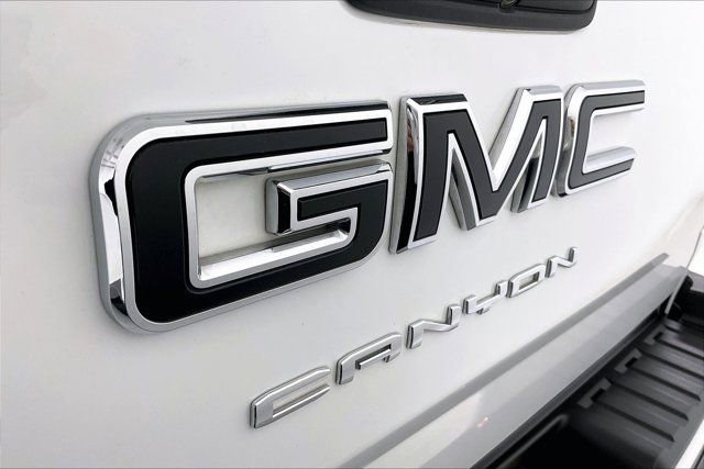 Used 2022 GMC Canyon Elevation image 32