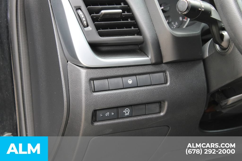 Used 2023 Nissan Rogue SV AWD/4WD image 12