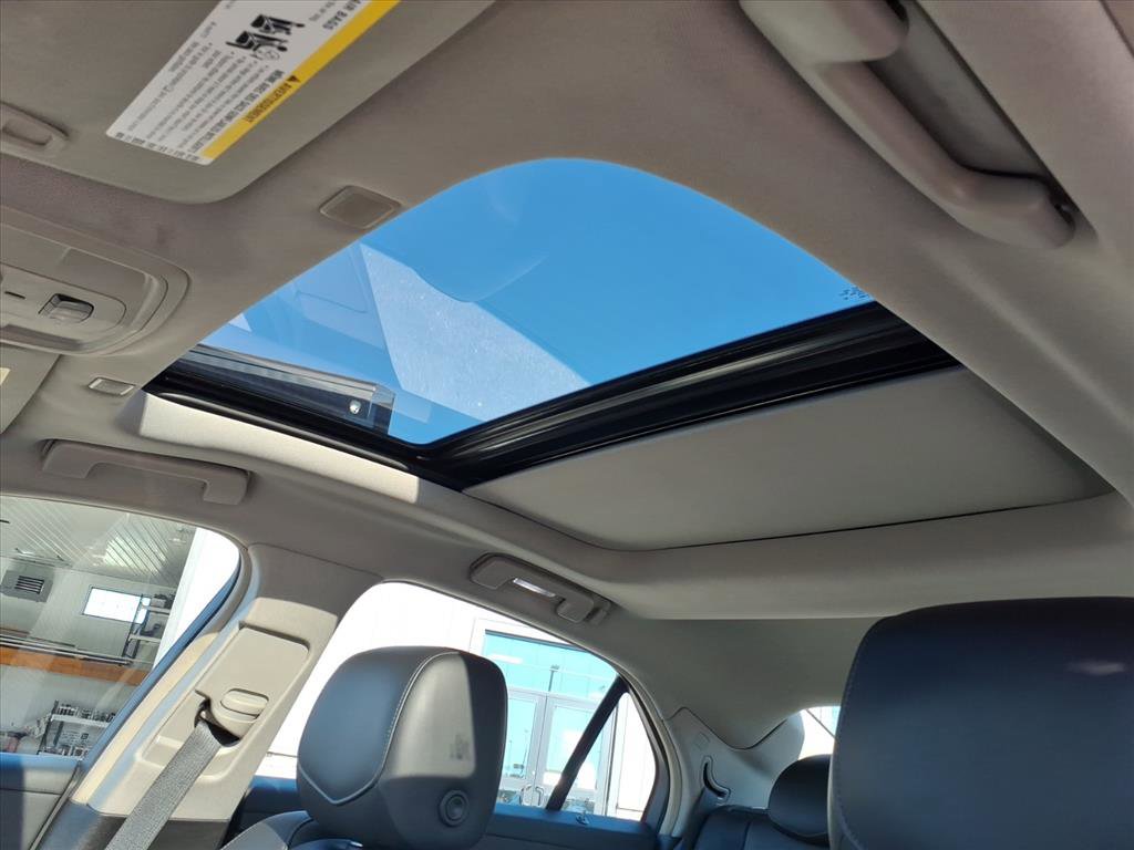 Used 2018 Cadillac CTS Luxury image 8