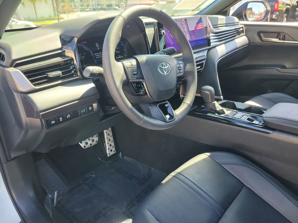 Used 2025 Toyota Camry XSE image 19