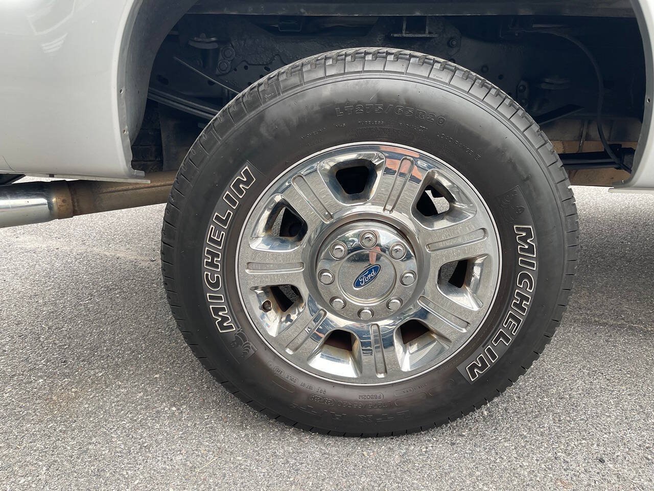 Used 2016 Ford F350 4x4 Crew Cab Super Duty image 15