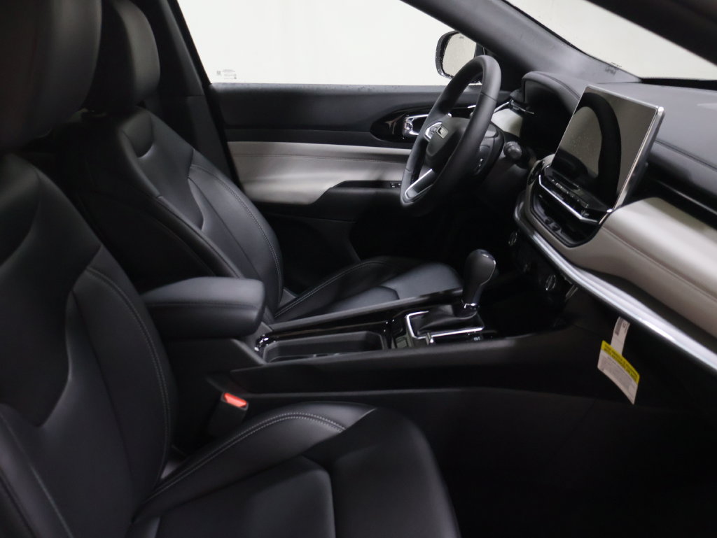 New 2026 Jeep Compass Limited AWD/4WD image 16