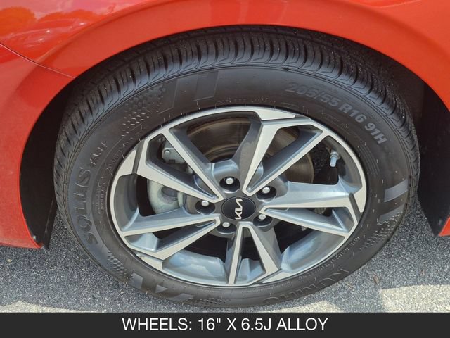 Used 2023 Kia Forte LXS FWD image 28